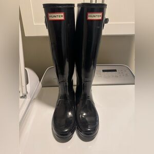 Hunter - Glossy Black Boots